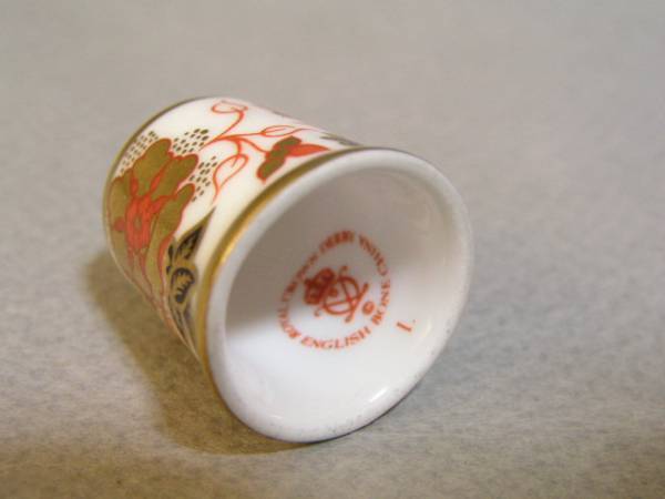 ◎ロイヤル クラウンダービー 伊万里金彩指貫 シンブル◎ef2希少