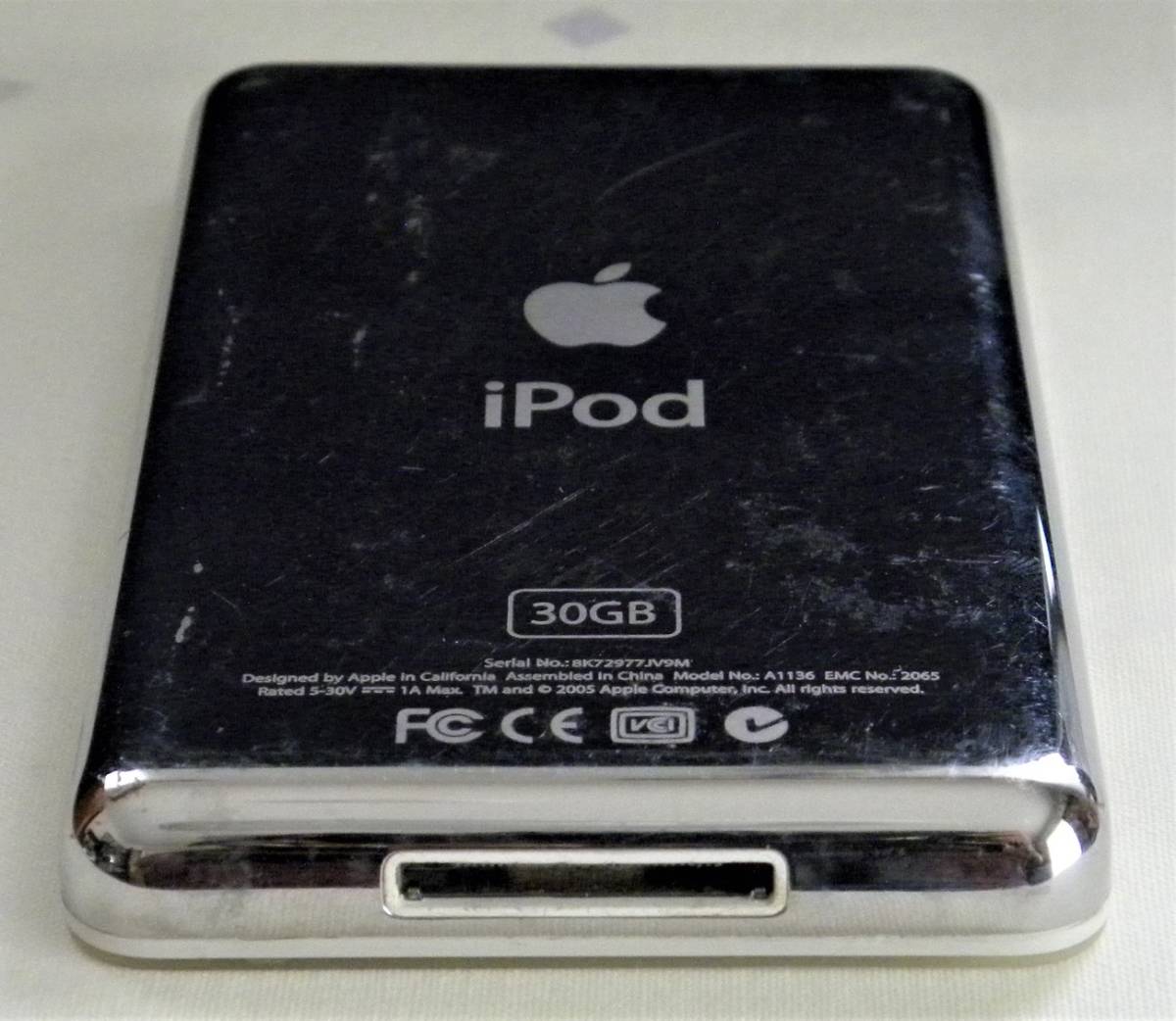 Apple iPod classic 新品バッテリー30GB（白） A1136 動作品充電器