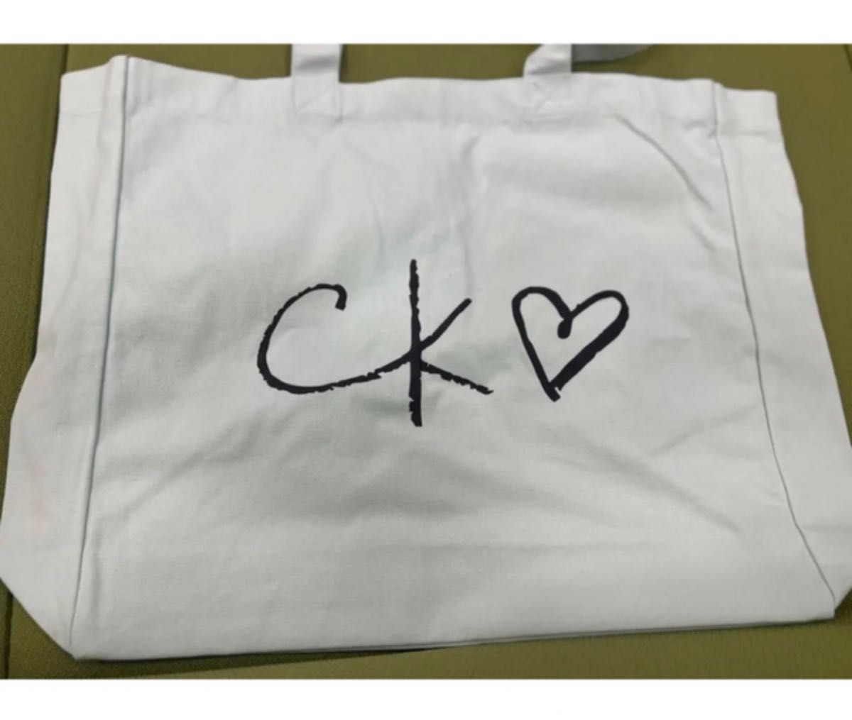Jennie for Calvin Klein トートバッグ 新品未使用 ジェニ Jennie for Calvin Klein トートバッグ 新品未使用 ジェニ