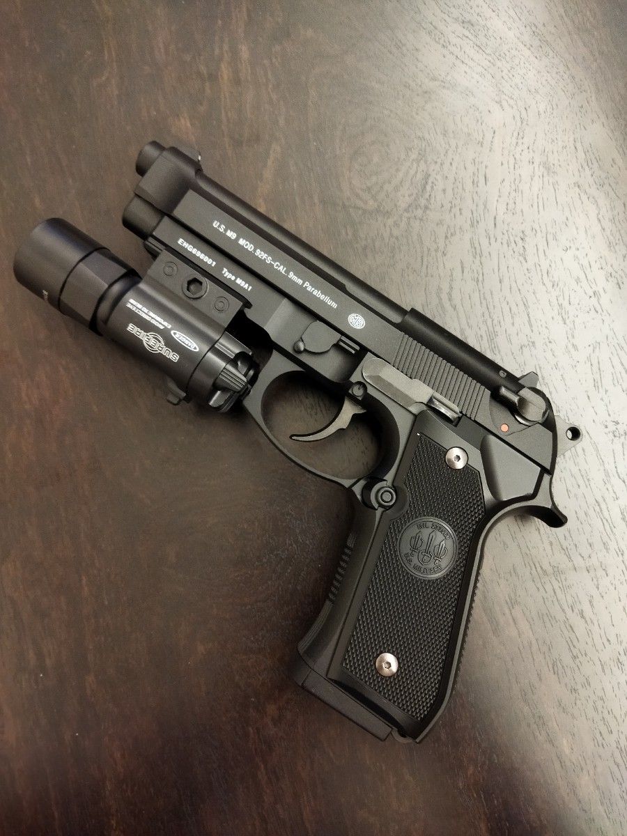 東京マルイ M9A1 電動ハンドガン 18歳以上用 フラッシュライト付 東京マルイ M9A1 電動ハンドガン 18歳以上用 フラッシュライト付