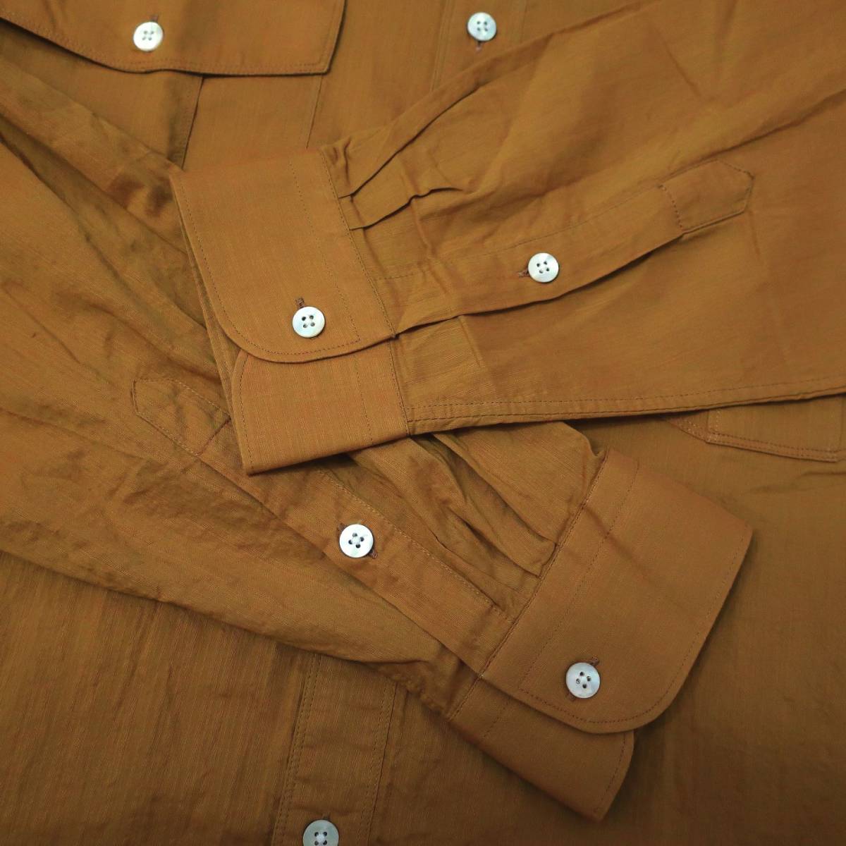 新品 未使用 BAGUTTA バグッタ 高級 メンズ サファリシャツ トレンド 長袖シャツ ブラウン カーキ イエロー ボタン シャツ 40 Lサイズ_画像7