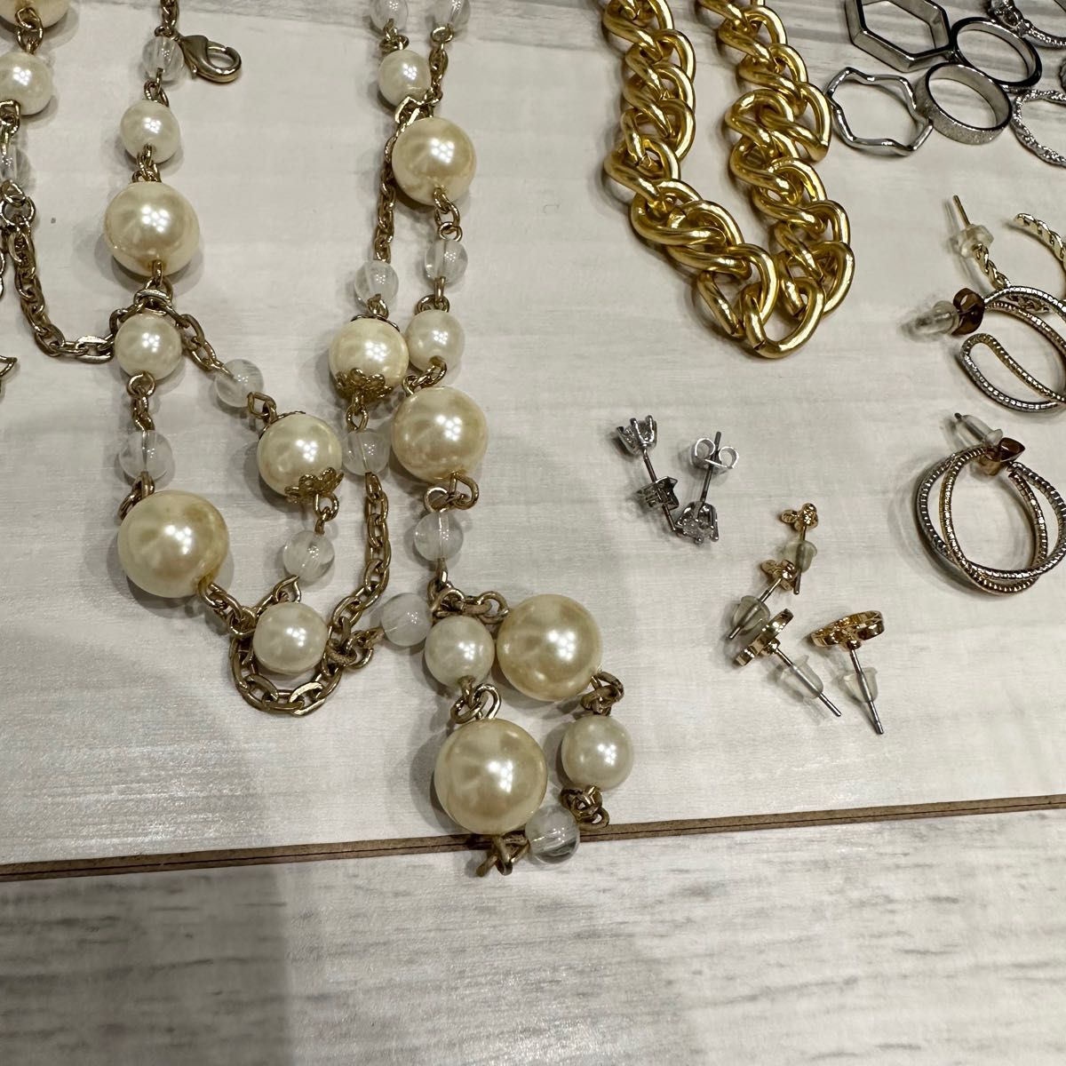 アクセサリー ネックレス 指輪 ピアス いろいろセット|PayPayフリマ アクセサリー★ネックレス 指輪 ピアス いろいろセット