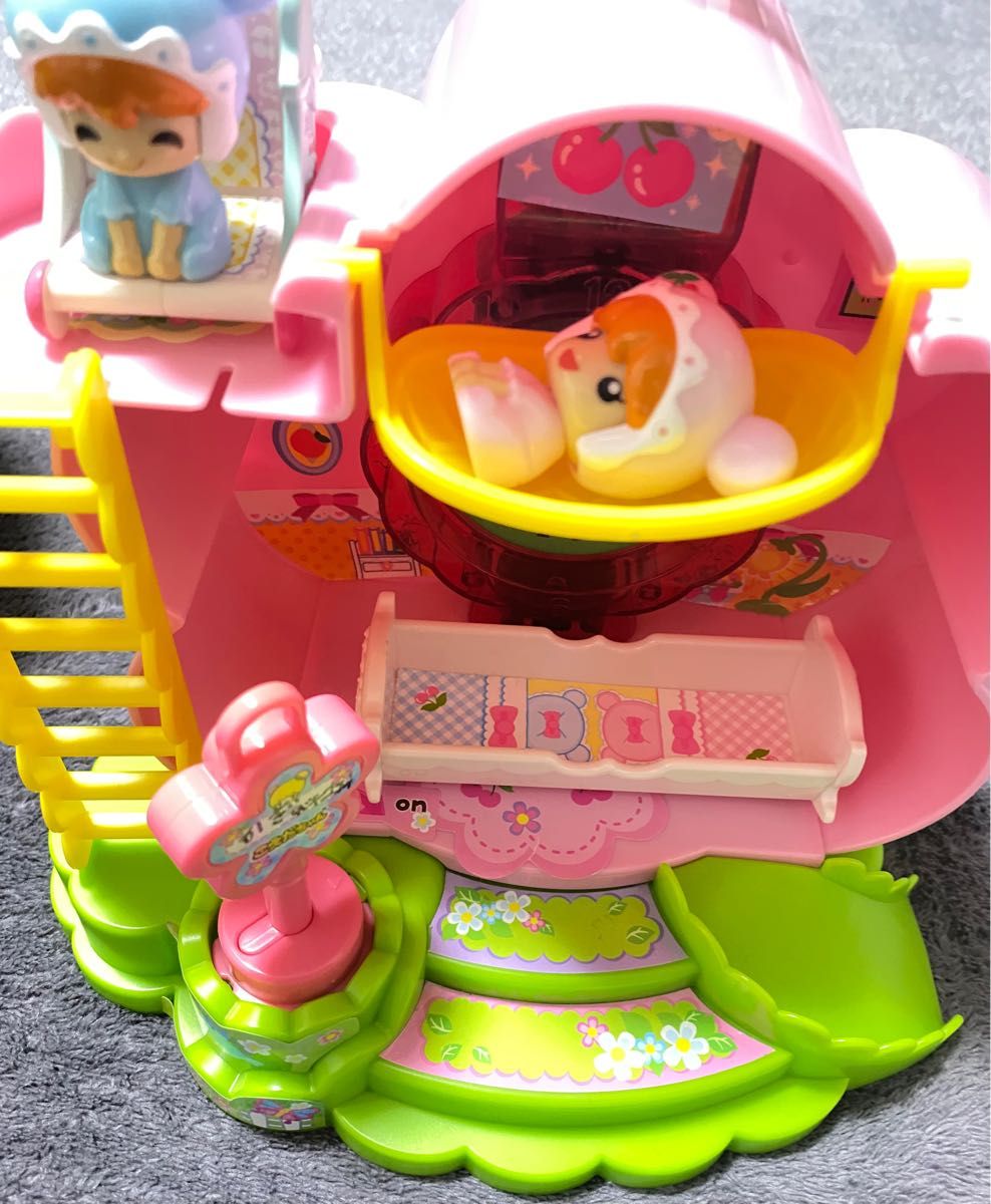 タカラトミー こえだちゃん 木のおうち+花のかんらんしゃハウス タカラトミー こえだちゃん 木のおうち+花のかんらんしゃハウス