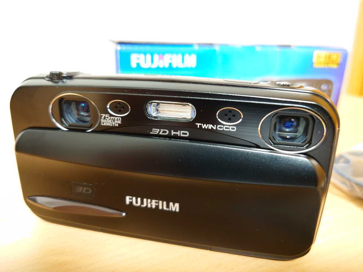 ☆Fujifilm FinePix REAL 3D W3 W3S FX-3D 1000万画素 希少 3Dデジカメ