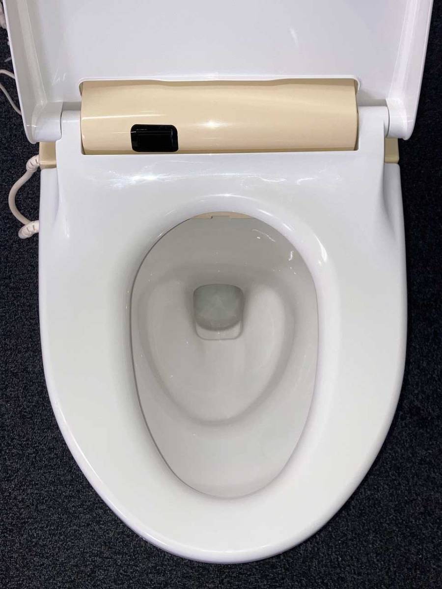 中古】TOTO リモコン無し トイレ洋式便器(床下排水)「CS87BU」と 中古】TOTO リモコン無し トイレ洋式便器(床下排水)「CS87BU」と