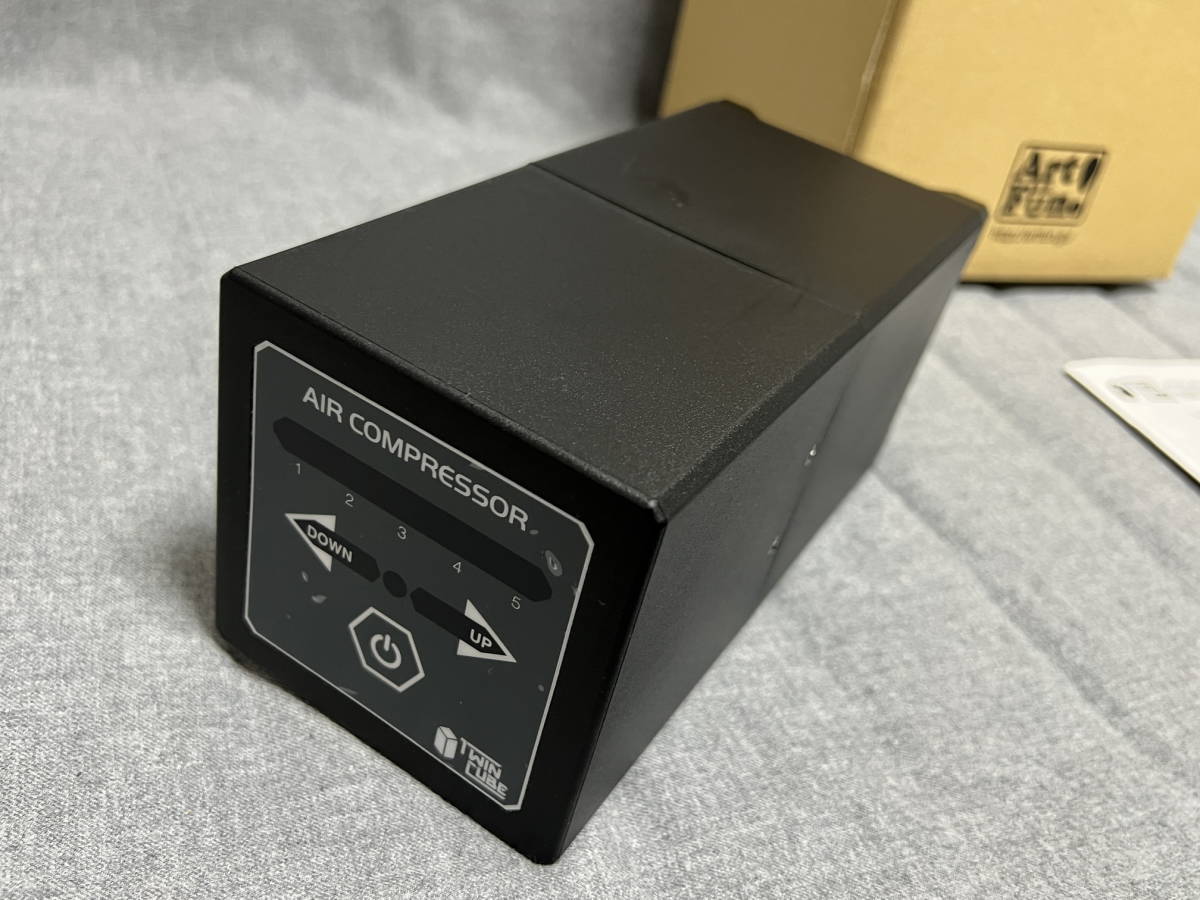 日邦産業 エアブラシ用コンプレッサー ツインキューブ TWIN CUBE 日邦産業 エアブラシ用コンプレッサー ツインキューブ TWIN CUBE