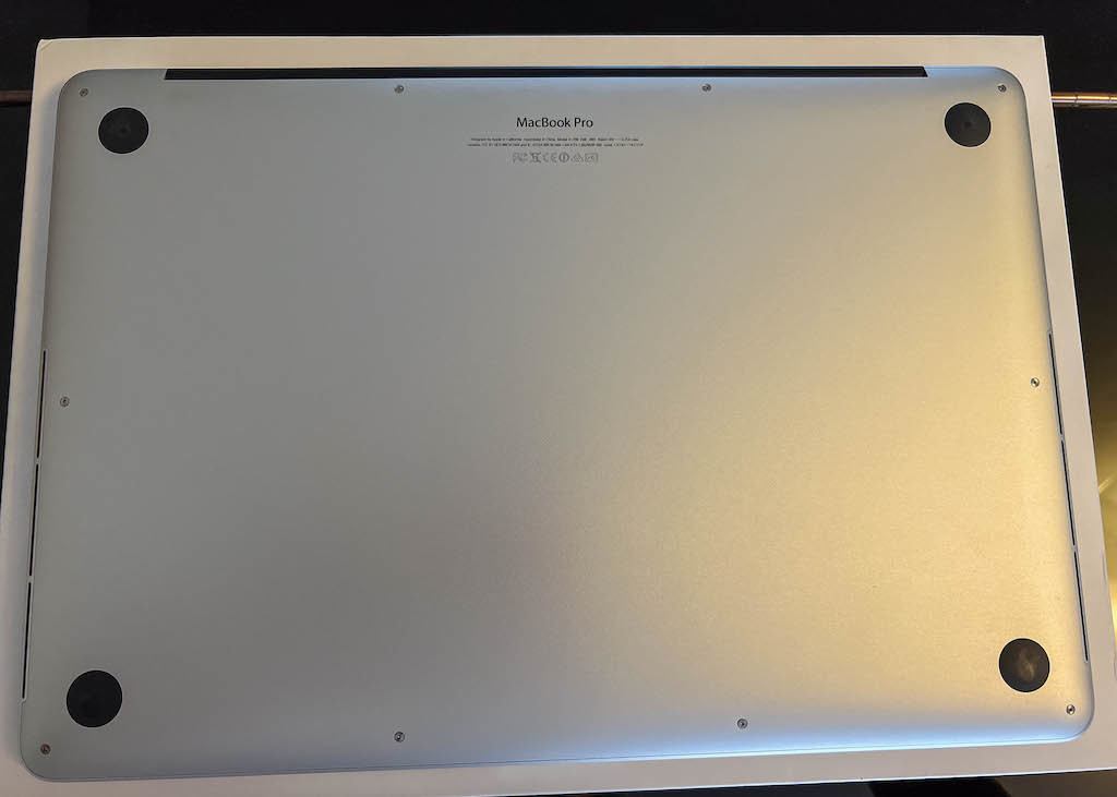 美品 Mac Book Pro 2.5GHz intel Core i7 500GB Retina15inch Mid2014
