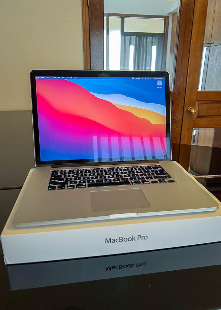 美品 Mac Book Pro 2.5GHz intel Core i7 500GB Retina15inch Mid2014