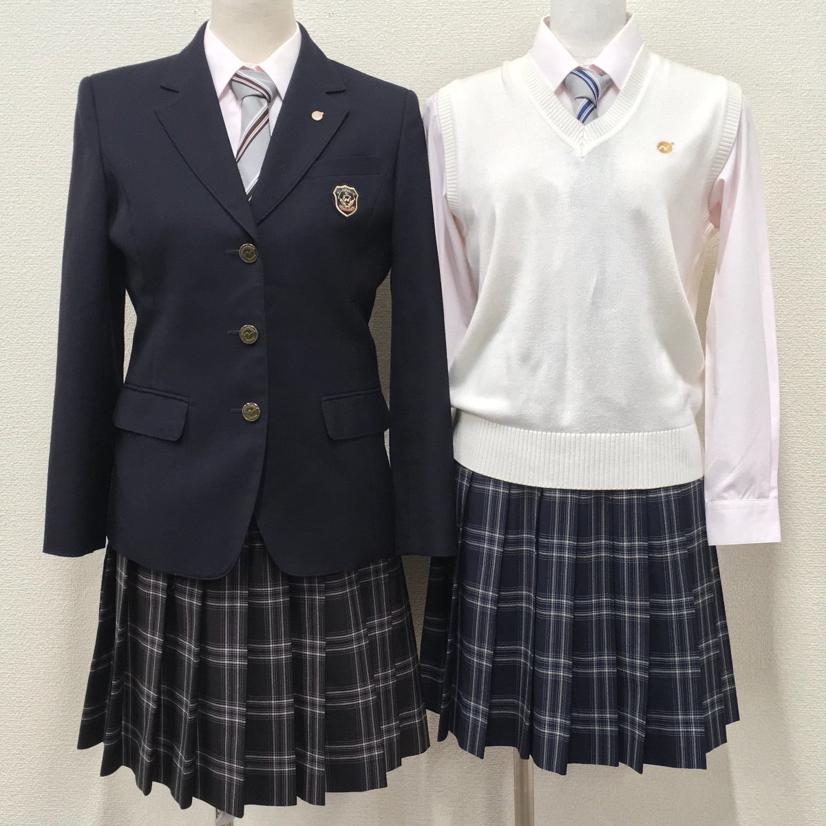 AS824-1(中古)千葉県 二松学舎大学附属柏高校 9点セット /校章 AS824-1(中古)千葉県 二松学舎大学附属柏高校 9点セット /校章
