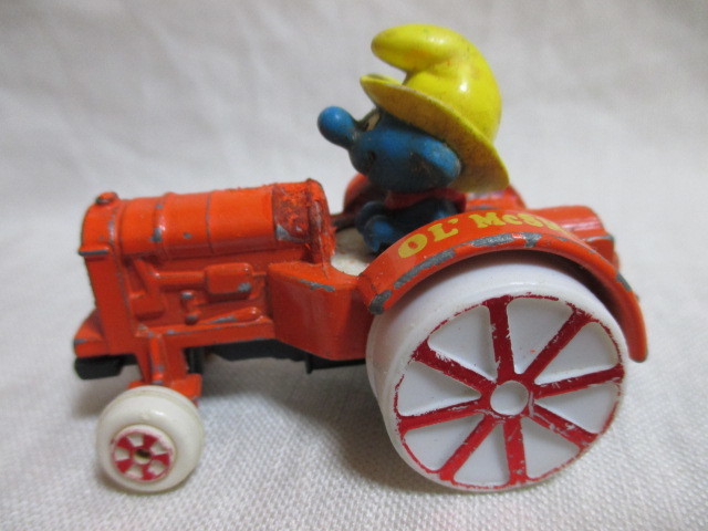 即決★USA製　ERTL　ヴィンテージ　SMURFS　スマーフ　ダイキャストカー・トラクター Farmer Ol McSmurf_画像4