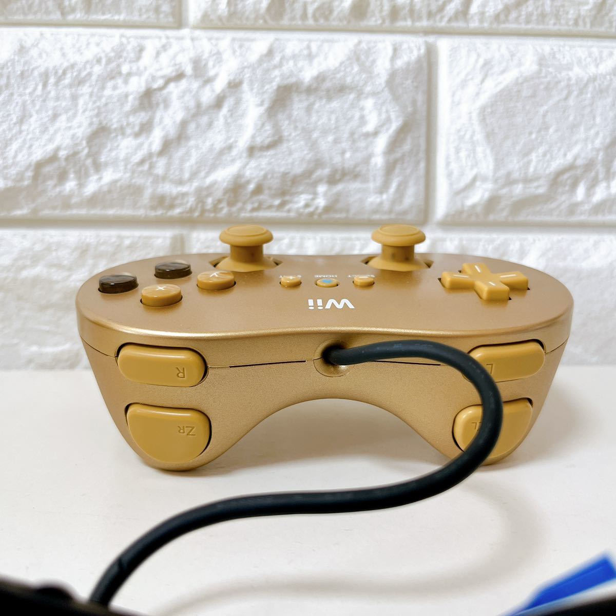 送料無料 送料込み 任天堂 Wii ゴールデン クラシックコントローラー PRO 非売品 Nintendo ゴールド 金 人気 希少 レア 箱付き 付属品あり ゴールデン クラシックコントローラ PRO(非売品)