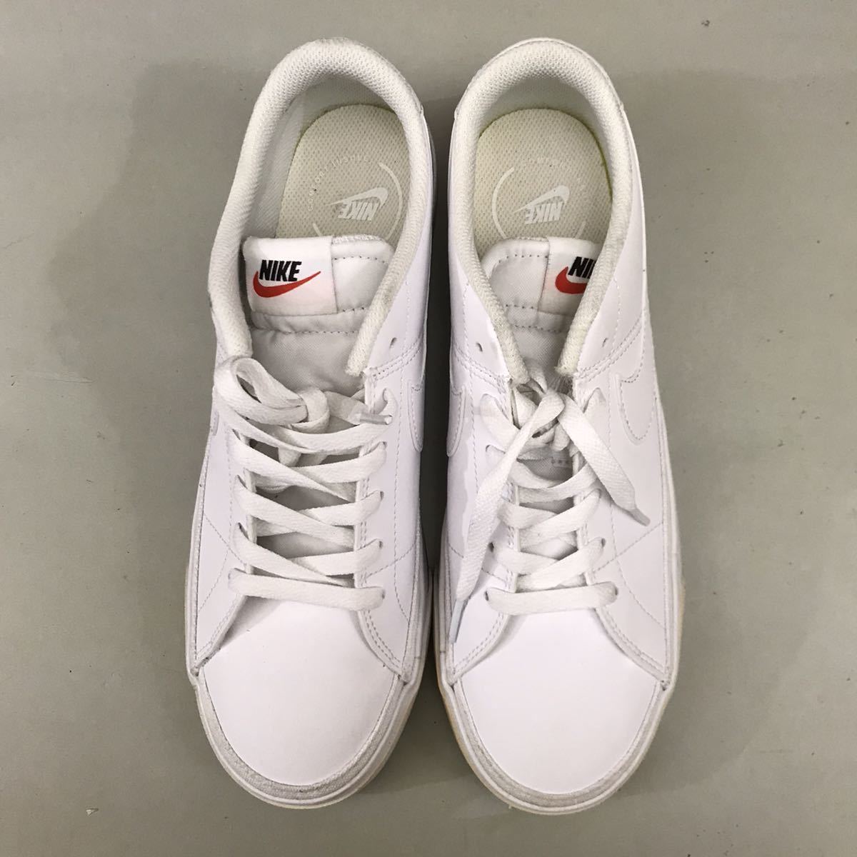 新品未使用】ナイキ NIKE スニーカー ローカット レザー 紐 新品未使用】ナイキ NIKE スニーカー ローカット レザー 紐