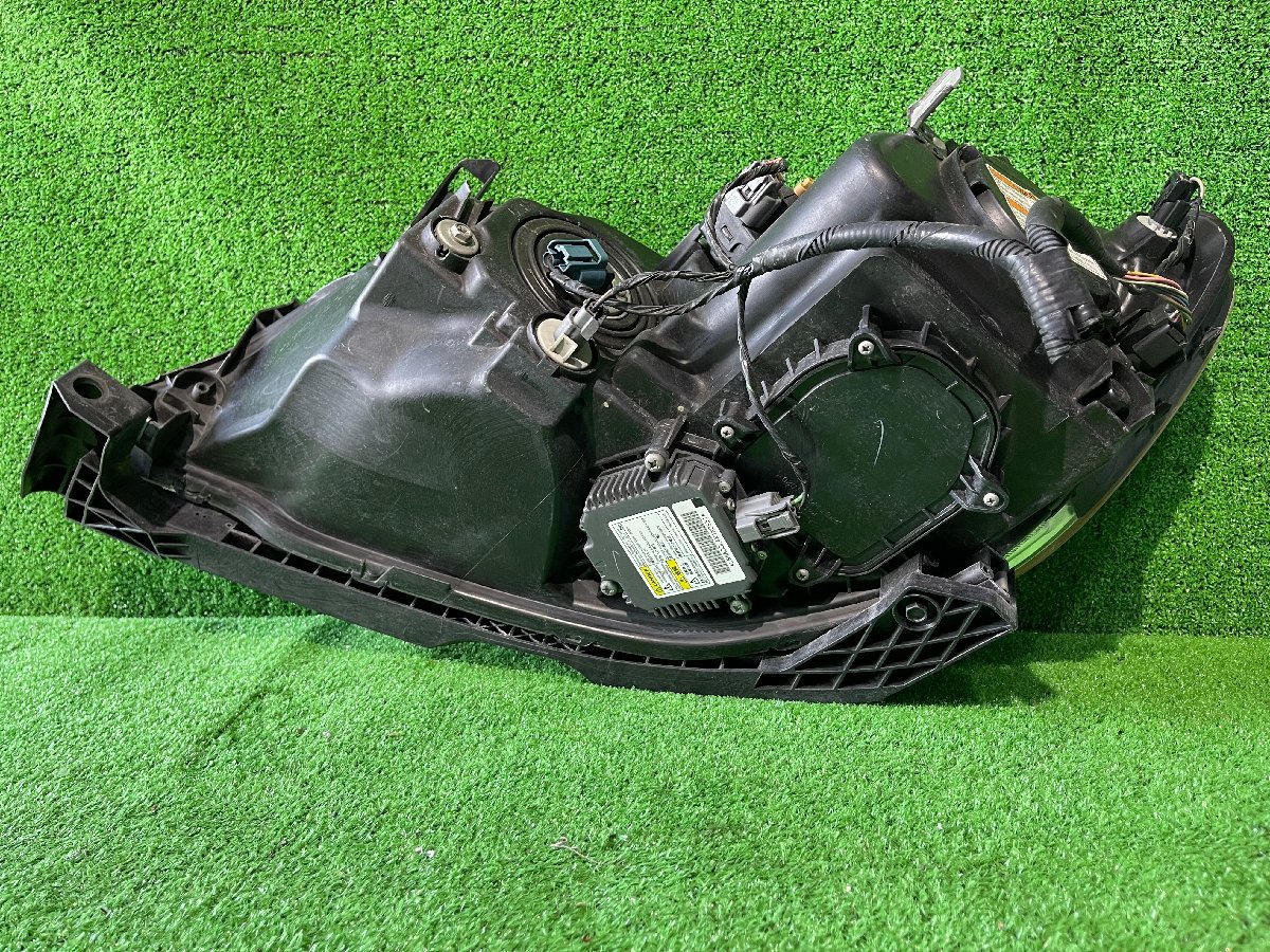 HONDA ホンダ KB1 レジェンド 純正 HID ヘッドライト ヘッドランプ 右