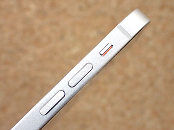 超美品】国内版 SIMフリー iPhone 13 mini 128GB スターライト MLJE3J