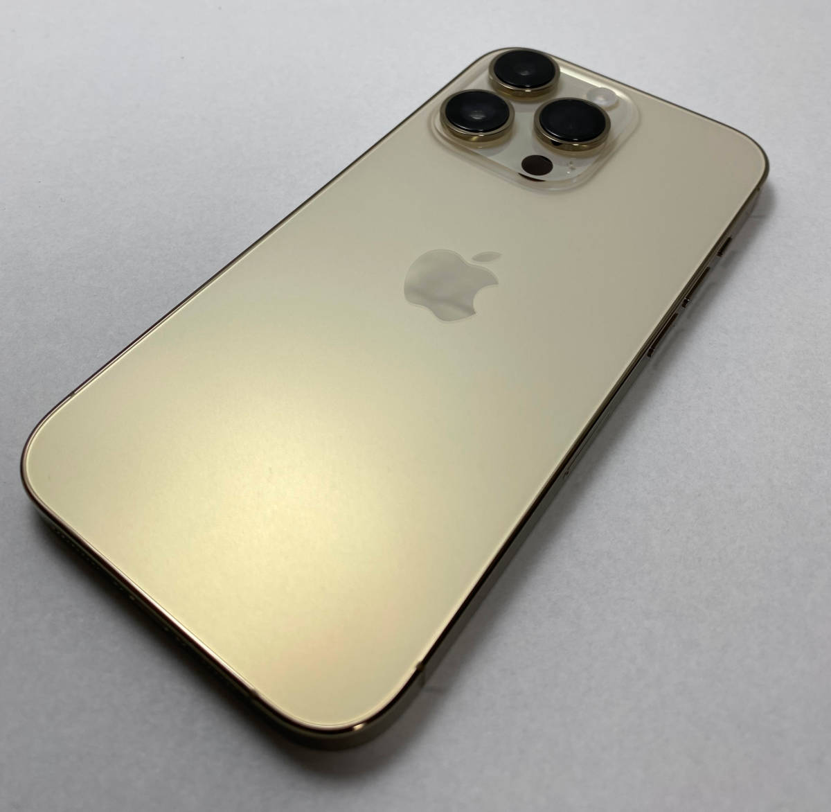 【新品】iPhone14 Pro 128GB ゴールド SIMフリー アップルケアプラス加入可 送料込み！の画像4