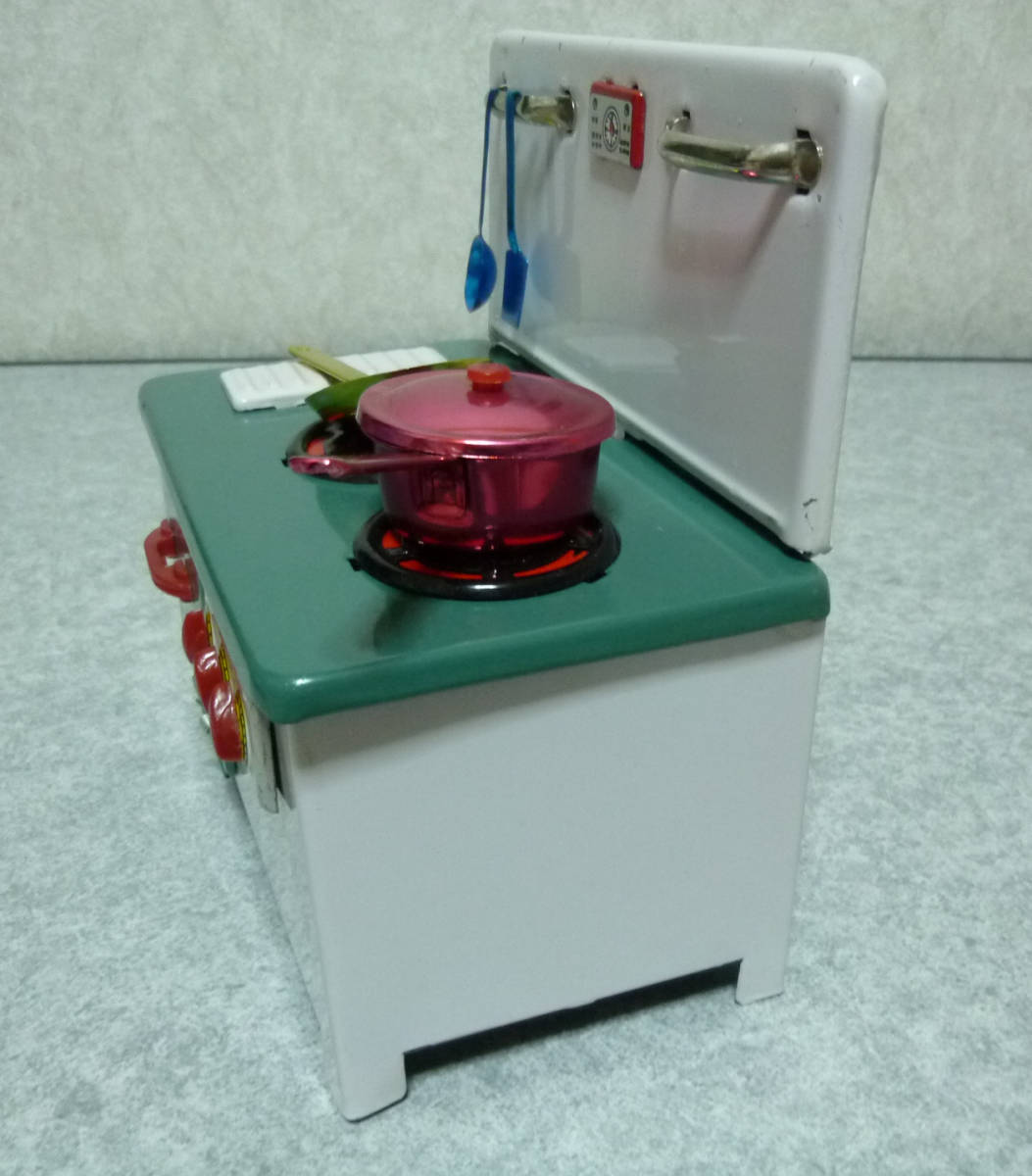 *1960 year RED CHINA tin plate made. Mini kitchen kitchen range mm702*