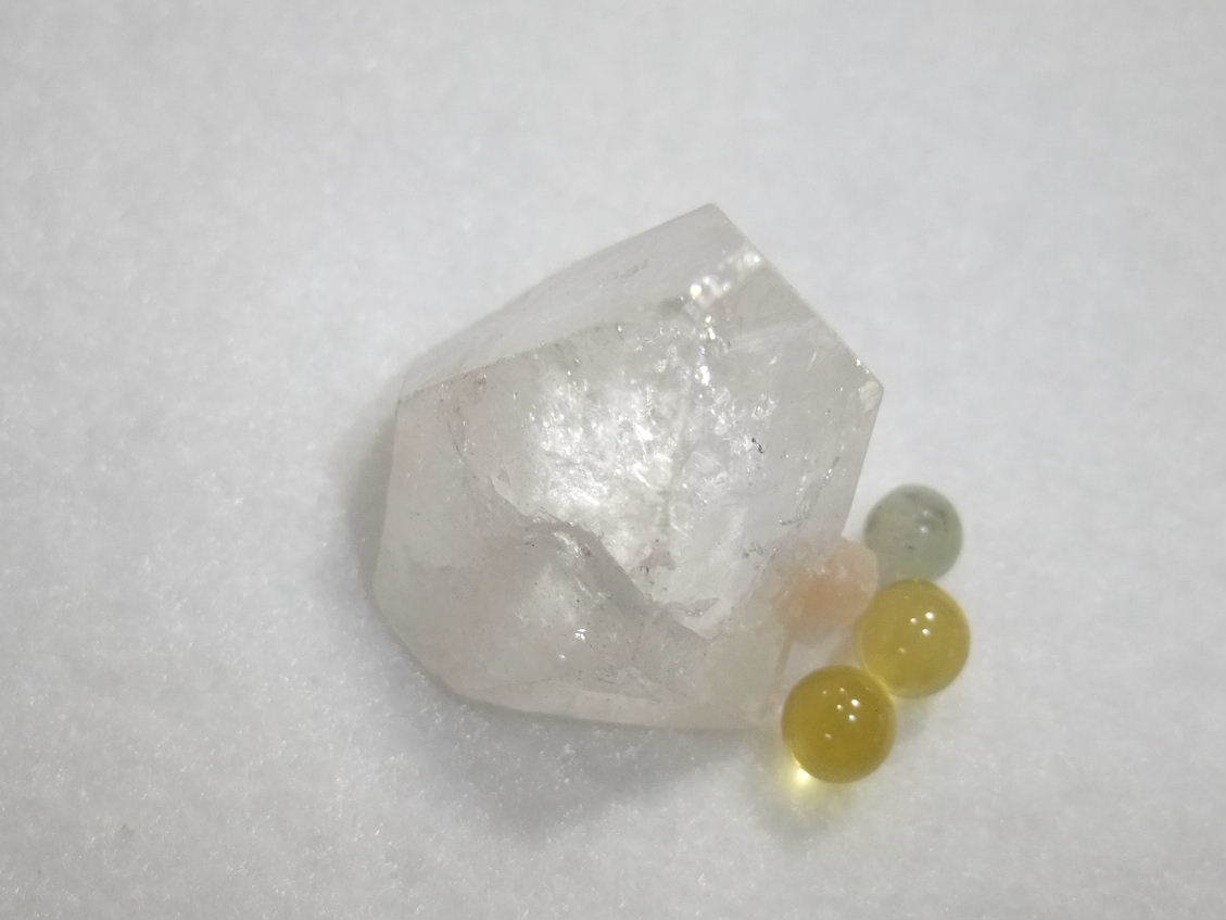 アポフィラト魚眼石apophylite結晶原石 25.6ct 天然石!劈開性くっきり!　2　ルースと丸玉クォーツ系等セット色々まとめて同梱可能 765-1_画像1