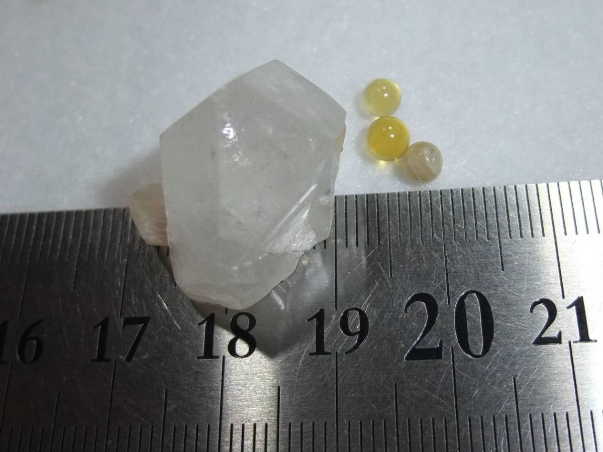 アポフィラト魚眼石apophylite結晶原石 37.1ct 天然石!劈開性くっきり!　3　ルースと丸玉クォーツ系等セット色々まとめて同梱可能 765-1_画像2