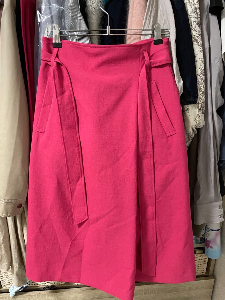 ほぼ新品　22Octobre ピンクスカート Size36 通勤に最適