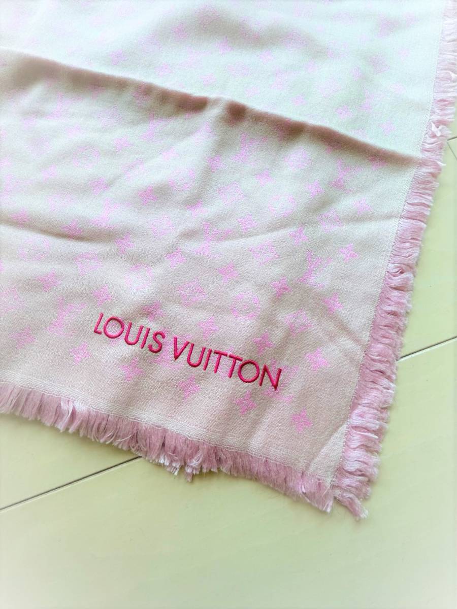 新品未使用★LOUIS VUITTON ルイヴィトン モノグラム 大判 ストール ショール LVロゴ ピンク シルク ウール★_画像2