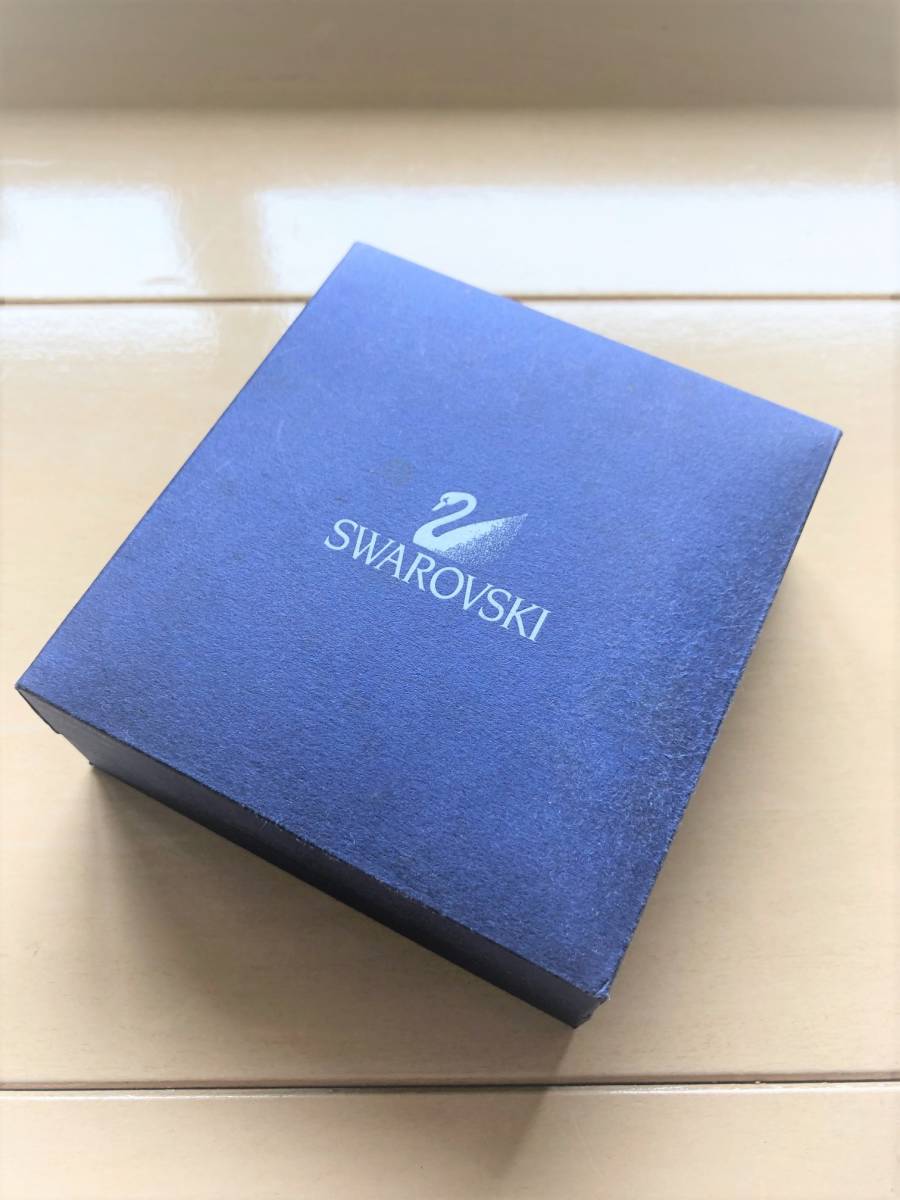 新品同様★SWAROVSKI　スワロフスキー　保存箱　ギフトボックス　ジュエリーケース　冊子付★ネックレス/ペンダント/ブレスレット/ピアス他_画像2