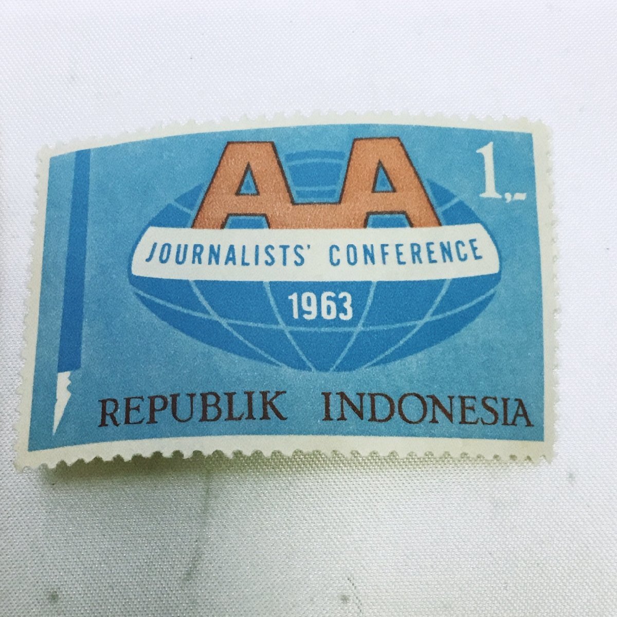 【未使用品/CH】外国切手 INDONESIA インドネシア 1963年 6，1， 切手2点 コレクション 記念　 RS0514/0000_画像3