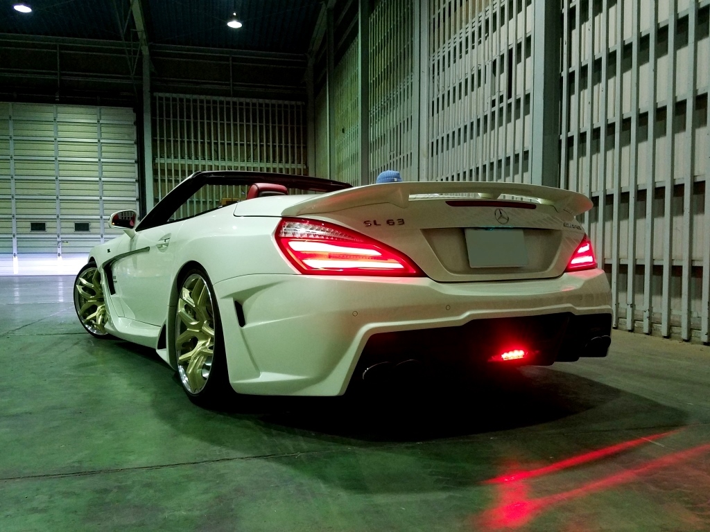 * the highest quality * AMG SL63 Performance package 