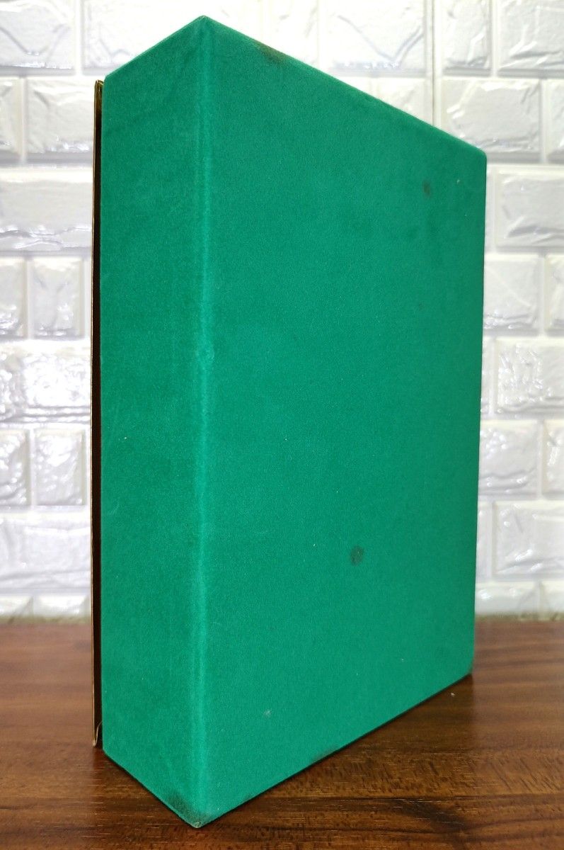[古酒] カミュ ナポレオンブック 1969 CAMUS NAPOLEON  COGNAC 外箱あり 