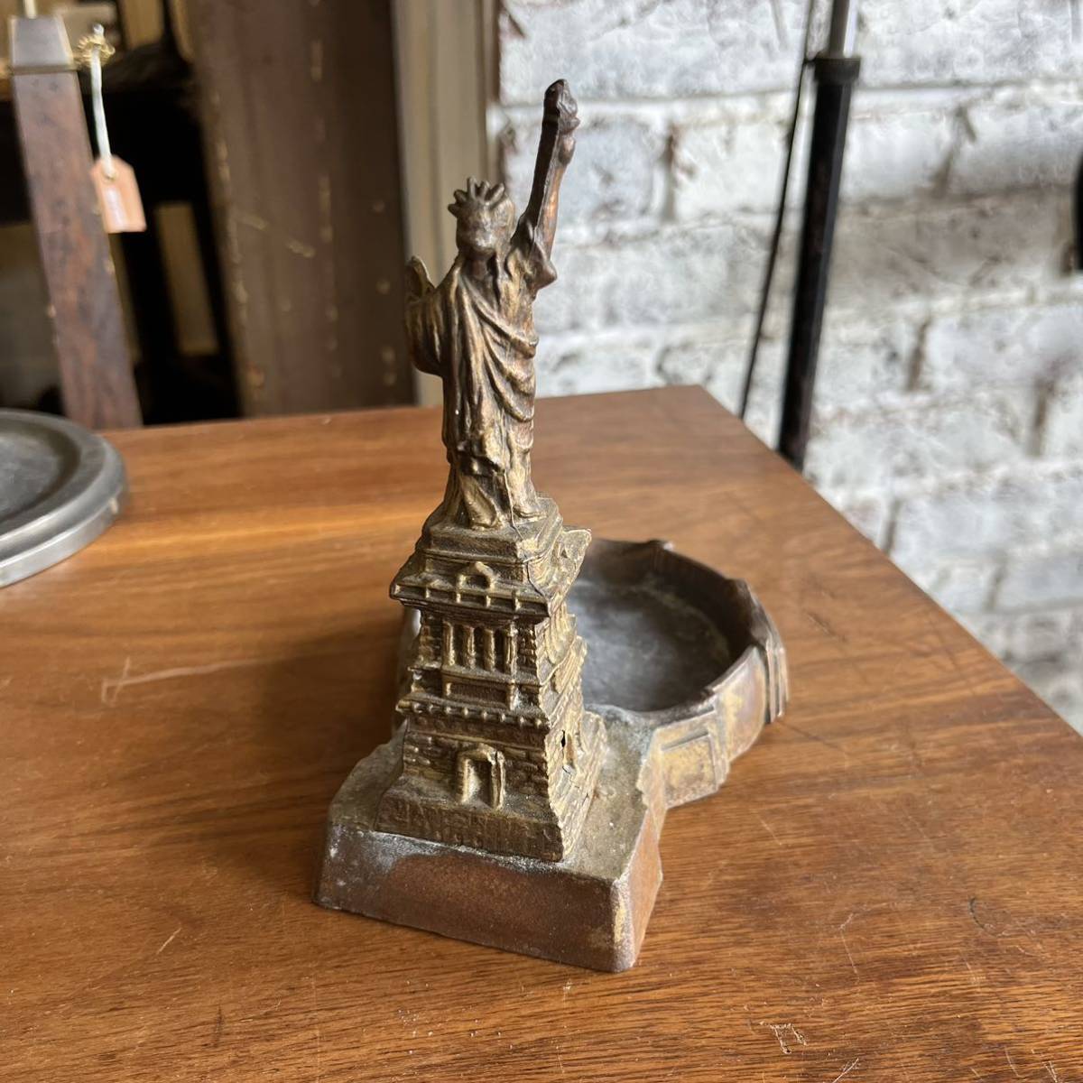 【SALE品】自由の女神 灰皿 statue of Liberty 60s シャビー ジャンク インダストリアル 古着 ニューヨーク アメリカ  アンティーク