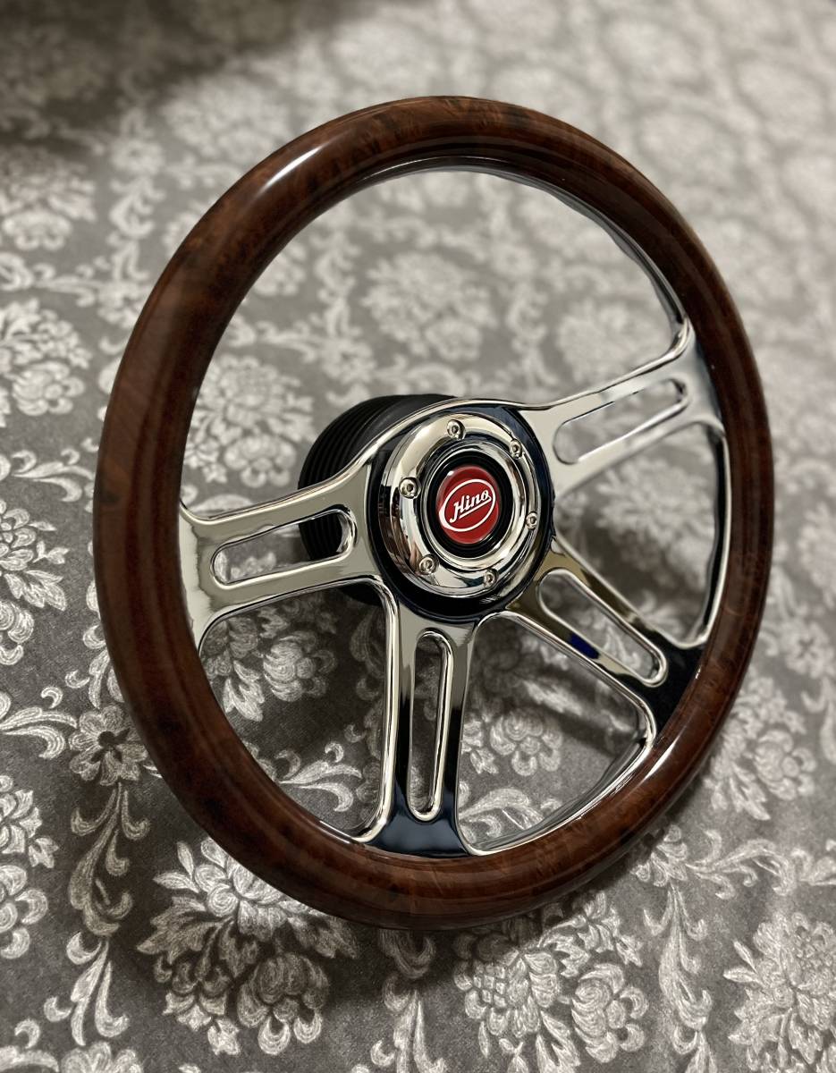 未使用 日野 デュトロ ウッドステアリング350mm ボス NARDI MOMO