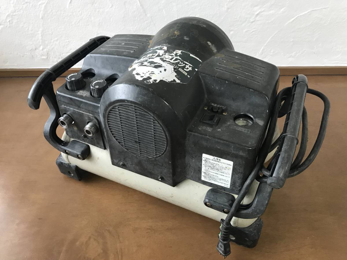 ジャンク品】MAKITA マキタ 常圧 / 一般圧 11L エアコンプレッサー