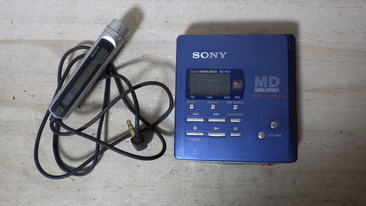 【B789】SONY ソニー MZ-R55(本体)/RM-MZR55(リモコン) MDウォークマン MD WALKMAN ポータブルMDレコーダー 中古 ジャンク/通電のみ_画像1