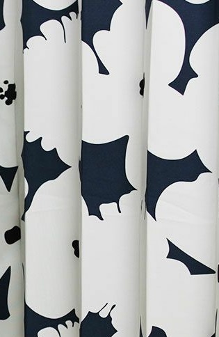 見事な NV 北欧風２級遮光花柄カーテン【ミーナ】プリーツ加工有り 巾