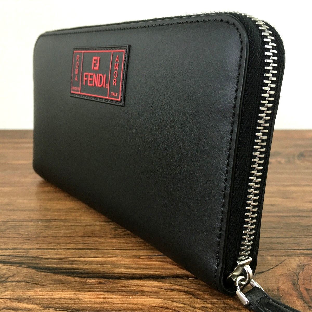 ☆送料無料☆ 極美品 FENDI ジップウォレット 7M0210 ブラック 箱付き 370_画像4