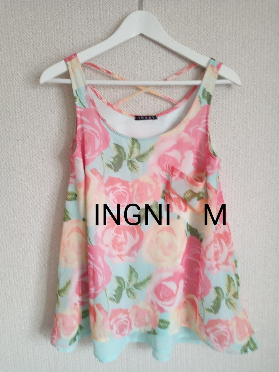 INGNI レディース ノースリーブ M タンクトップ 花柄 トップス