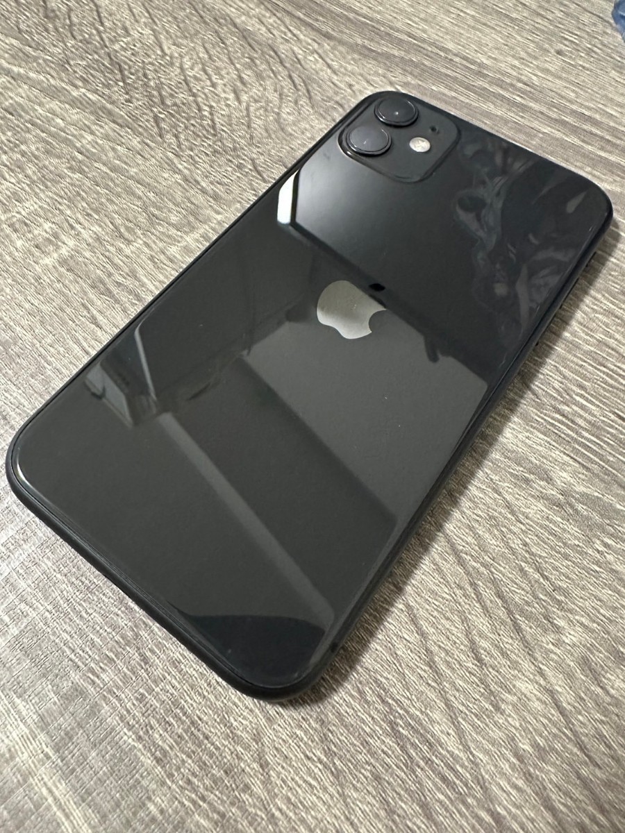 Apple iPhone 11 128GB ブラック MWM02J/A SIMフリー 利用制限○ 最大