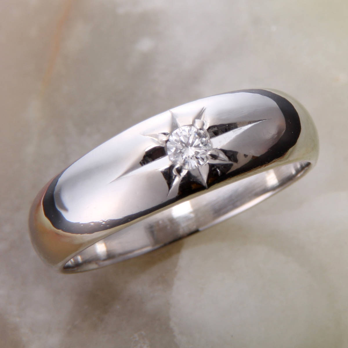 上品な 安い 婚約指輪 ダイヤモンド 通販 CGL H&C 3EXカット SI1クラス