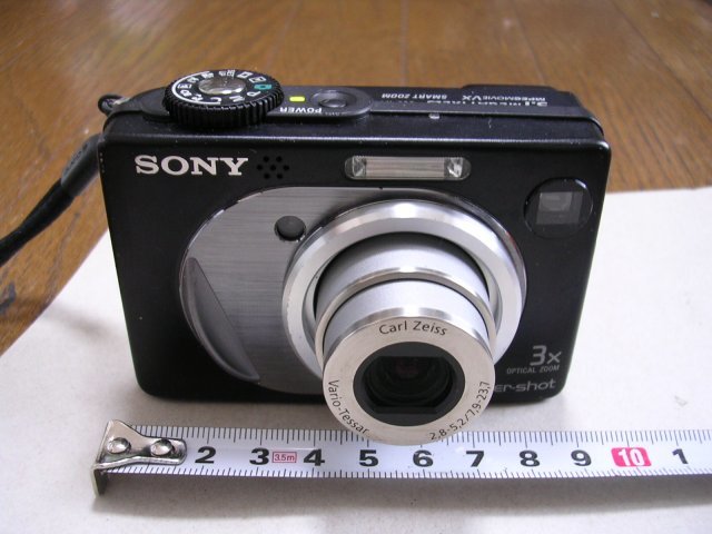 人気提案 □DSC-W1 SONY Cyber-shot デジタルカメラ 単三乾電池2本仕様
