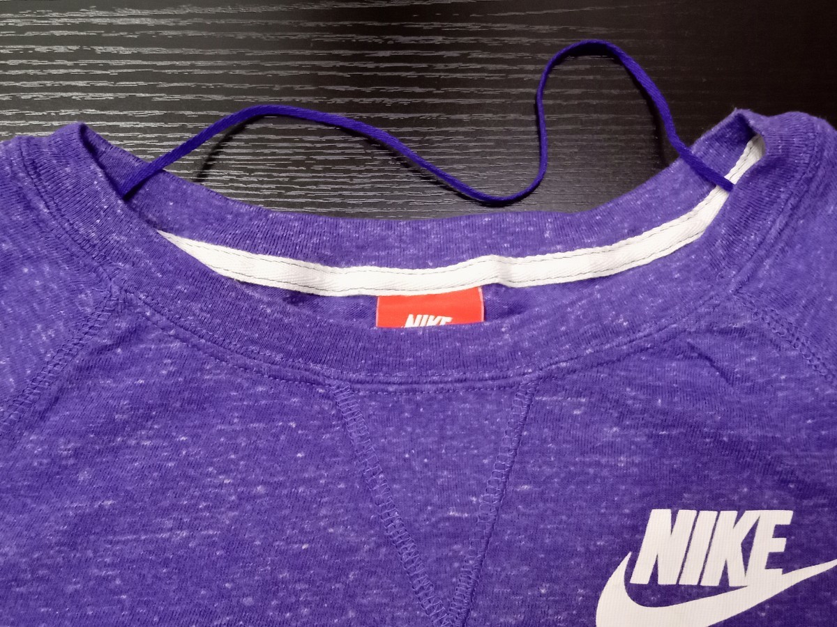 ★E099 NIKE ナイキロンT 長袖Tシャツ カラーTシャツ ラグラン レディースM 紫系 _画像6