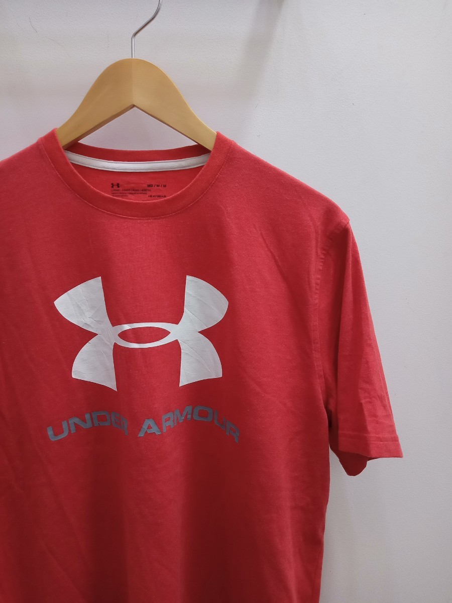 ★E085 UNDER ARMOUR アンダーアーマー 半袖Tシャツ ロゴプリントTシャツ スポーツ サイズM 赤 の画像1