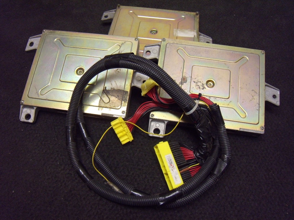 ホンダ ビート ECU コンピューター 3台セット ビートガレージ延長ケーブル付き ストック品 修理ベース pp1 _ホンダビート純正ECUと延長ケーブルです。