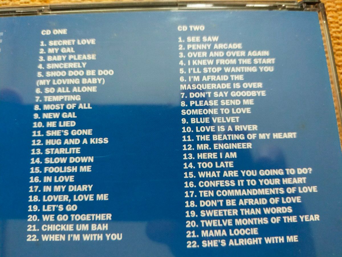 ザ・ムーングロウズ (山下達郎もカバー) 「Blue Velvet /The Ultimate Collection　2CD