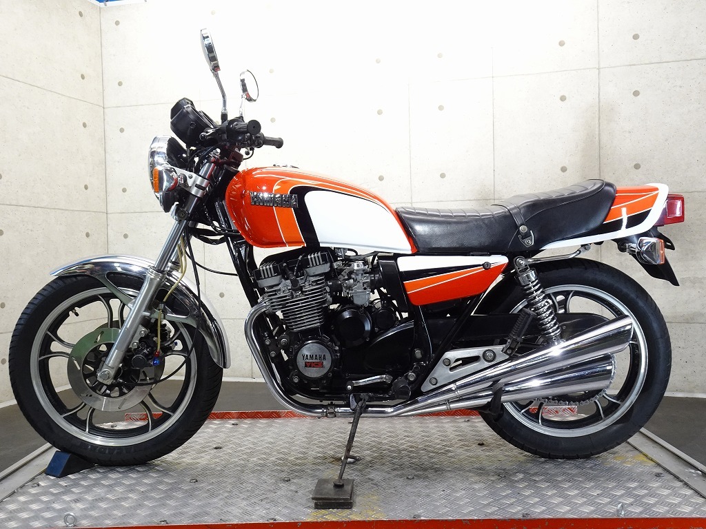 【42090】ヤマハ　XJ400D　1981年式　39552㎞　キー2本　YSPカラー　空冷　4気筒エンジン　ネイキッド　程度良好　キャブ車　【動画あり】_画像2