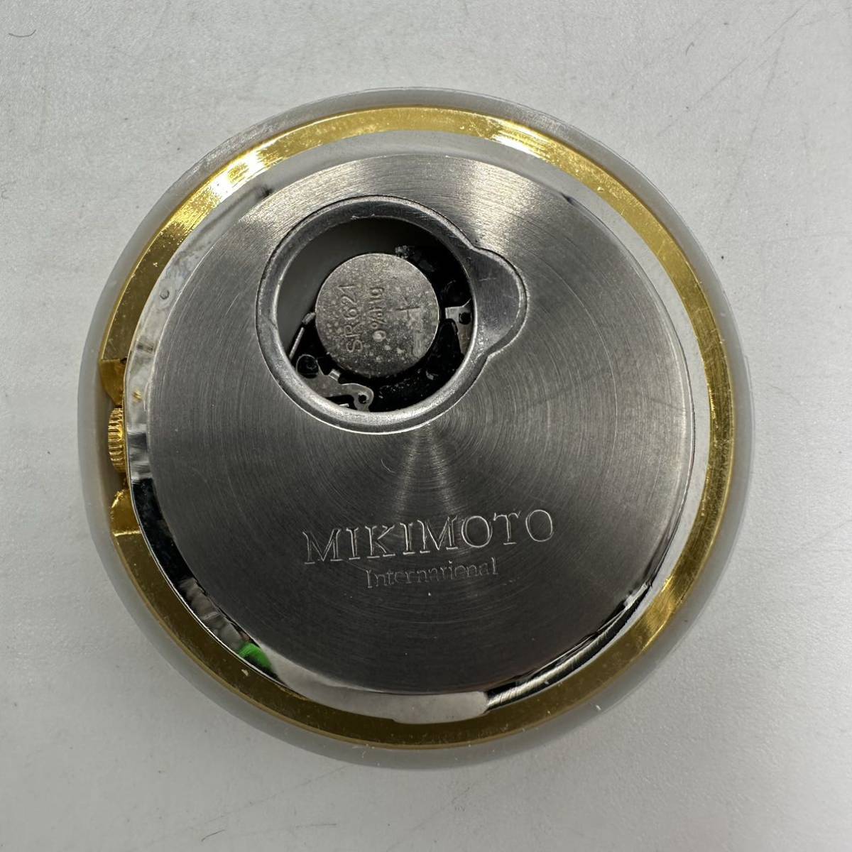 美品!MIKIMOTO ミキモト 置時計 クオーツ クリスタル 2P真珠 美品!MIKIMOTO ミキモト 置時計 クオーツ クリスタル 2P真珠