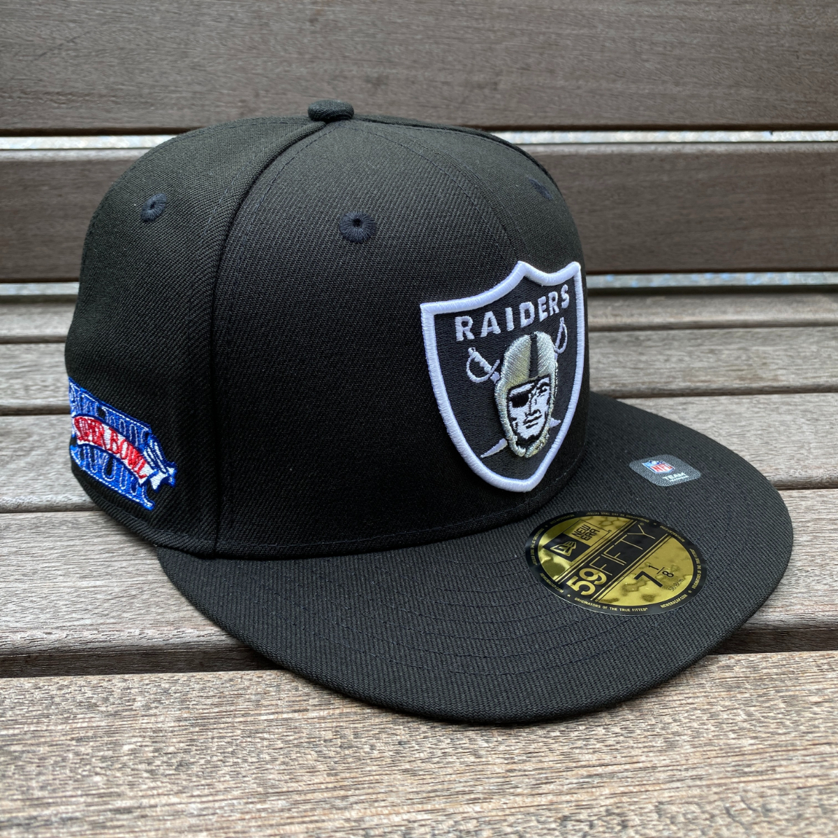 USA正規品 【6.7/8】 限定 NEWERA ニューエラ 59FIFTY キャップ NFL 第18回 スーパーボウル XVIII ラスベガス レイダース RAIDERS OTC_画像1