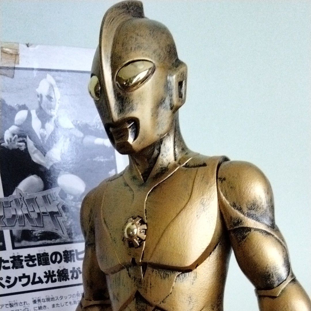 京本コレクション 特別限定版 黄金の巨人像 ウルトラマンパワード-