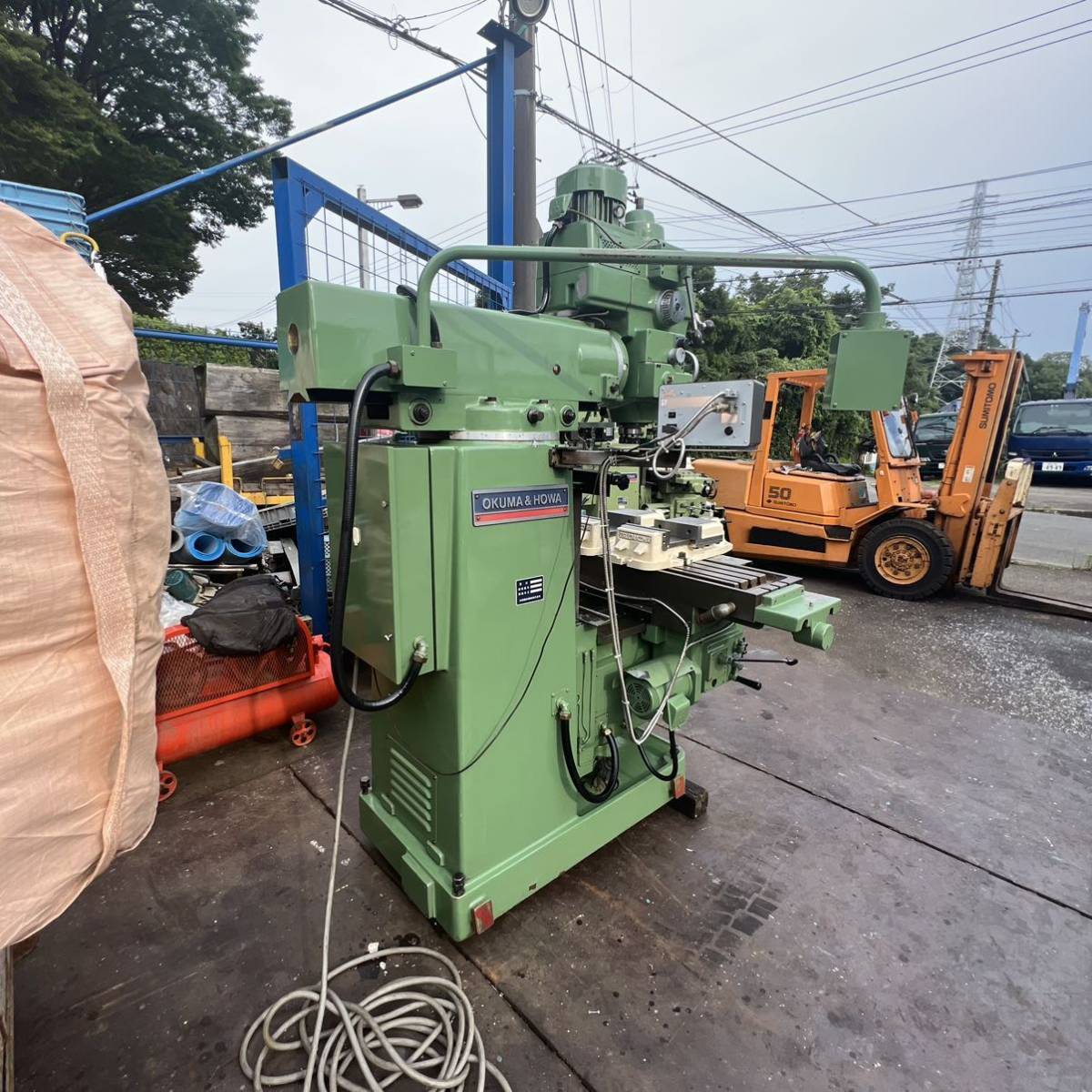 OKUMA HOWA フライス盤 汎用立フライス盤 ラムフライス 大隅豊和 OKUMA HOWA フライス盤 汎用立フライス盤 ラムフライス 大隅豊和