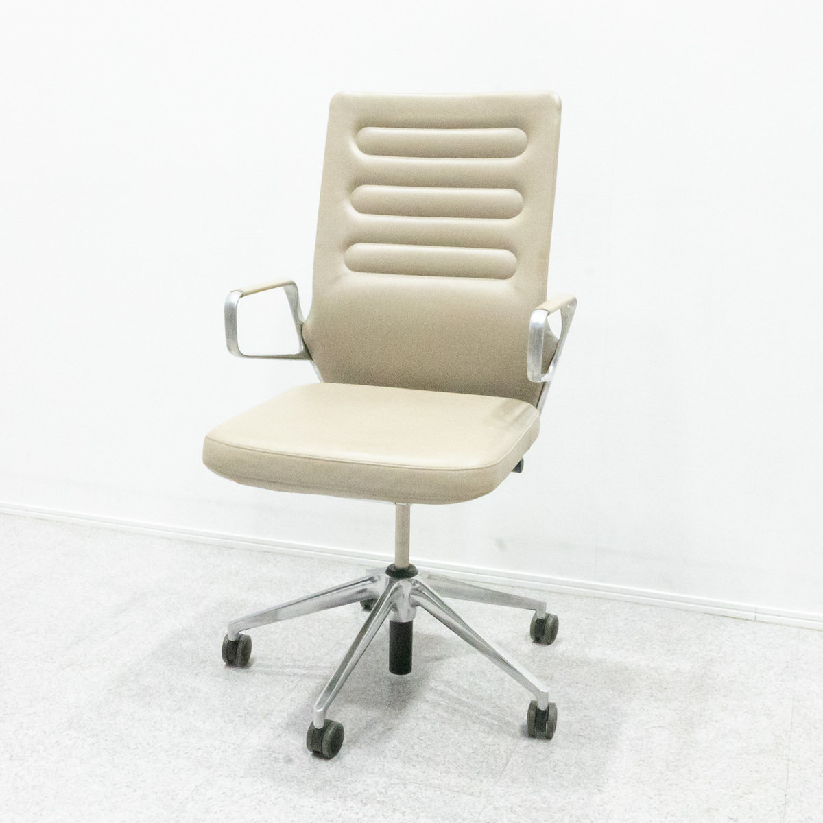 品】Vitra ヴィトラ AC4 エーシー4 オフィスチェア キャスター付 本革