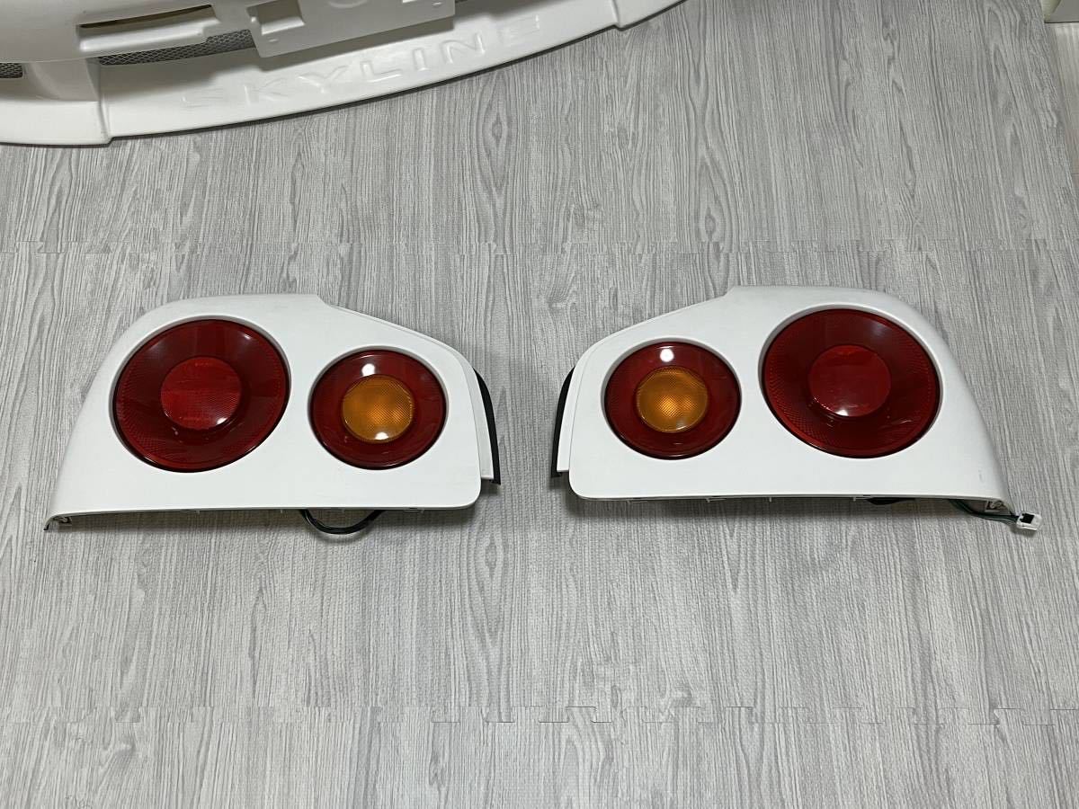 日産 BNR34 R34 GT-R スカイライン V SPECスペックll 後期 純正 テール