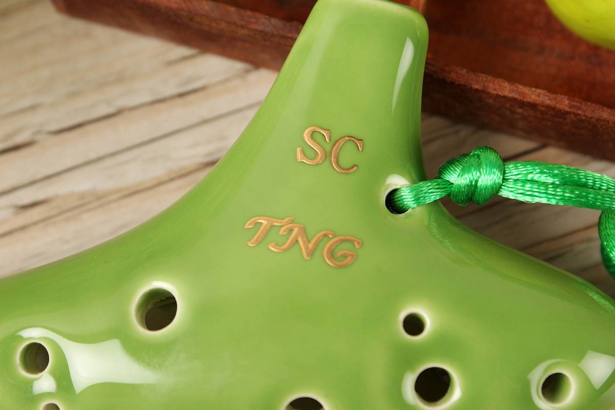 **TNG ocarina single 12 hole Ocarina high class . color tube wind instrumental music vessel Taiwan made soprano SC green case Japanese . finger table strap green **